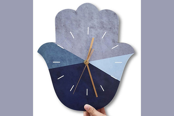 hamsa-clock